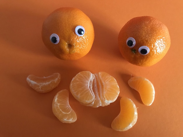 make_food_fun_two_oranges_with_googly_eyes_look