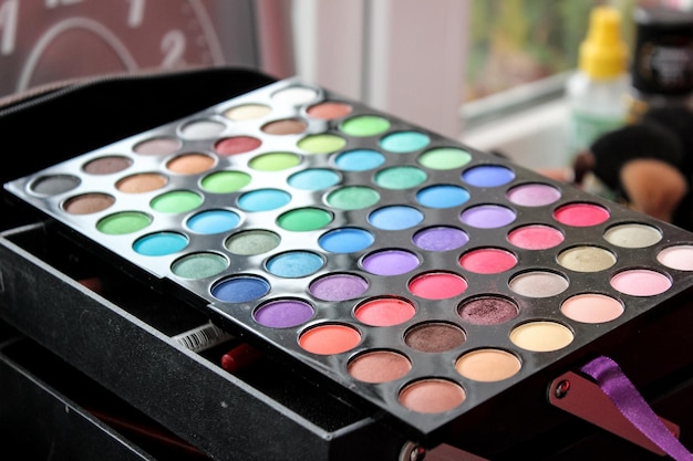 Make-up-Palette Lidschatten unterschiedlich hell