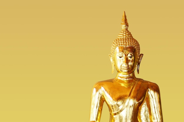 Makha Asanaha Visakha Bucha Día Imagen de Buda dorado