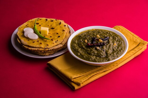 Makki di roti e sarson ka saag