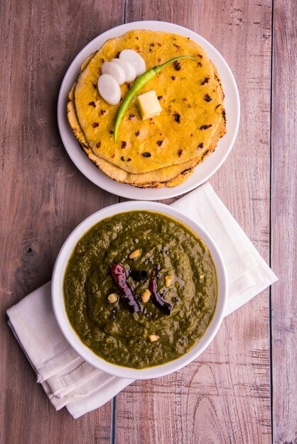 Makki di Roti und Sarson Ka Saag