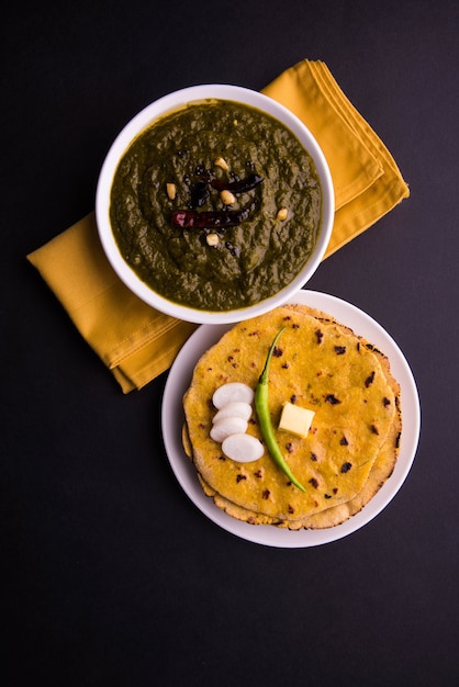 Makki di Roti und Sarson Ka Saag