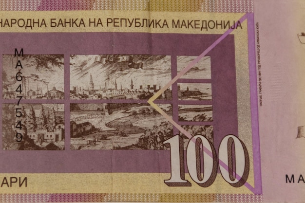 Makro-Aufnahme der hundertmakedonischen Dinar-Banknote