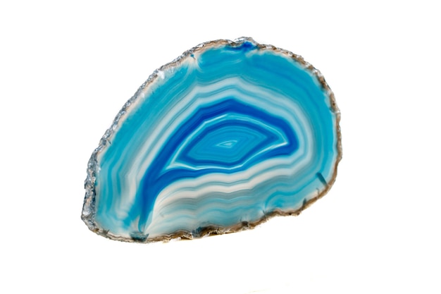 Makromineralstein Blauer Achat züchtet einen weißen Hintergrund