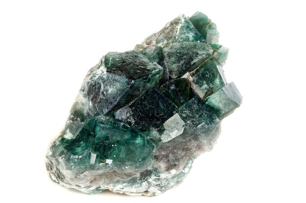 Makromineralstein Fluorit auf weißem Hintergrund