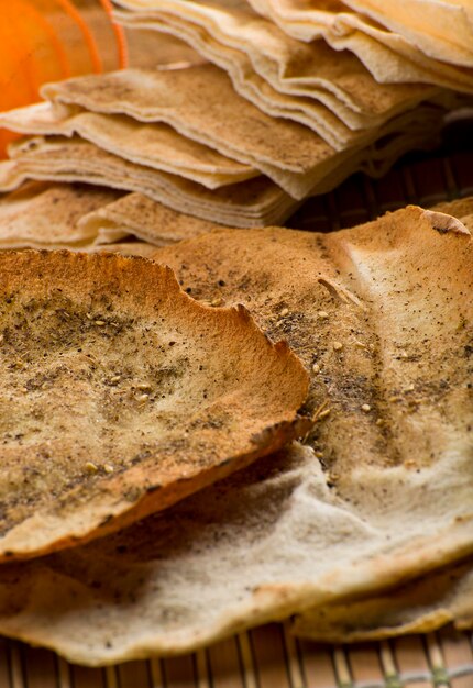 Malawah oder Malawach traditionelles jemenitisches Brot arabische und mediterrane Küche.