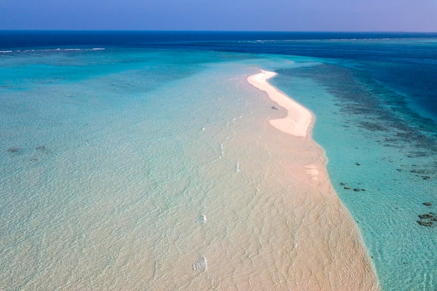Maldivas vista aérea panorama paisaje playa de arena