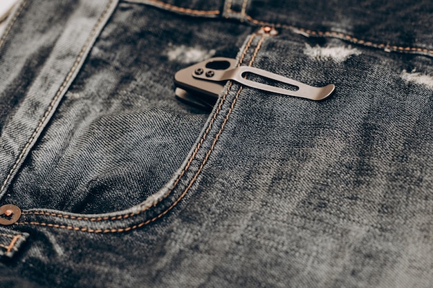 Male Knife in Jeans Pocket otros todos los días llevan artículos EDC