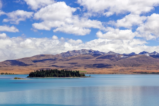 Malerischer Blick auf den farbenfrohen Lake Tekapo