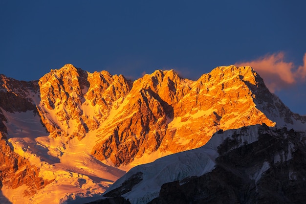 Malerischer Blick auf die Berge, Region Kanchenjunga, Himalaya, Nepal.