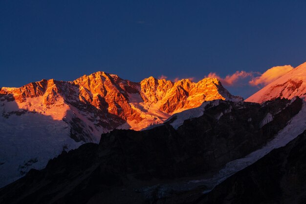 Malerischer Blick auf die Berge, Region Kanchenjunga, Himalaya, Nepal.