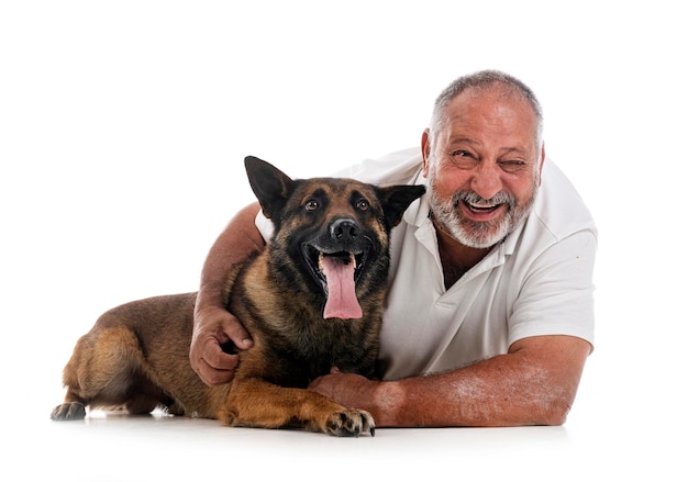 Foto malinois e homem