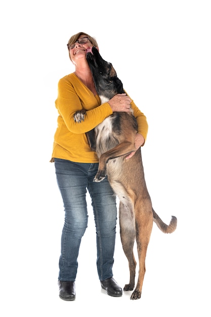 Malinois und Frau