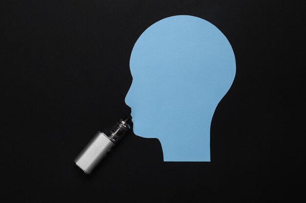 Malos hábitos El efecto de fumar un dispositivo de vapeo en el cerebro humano