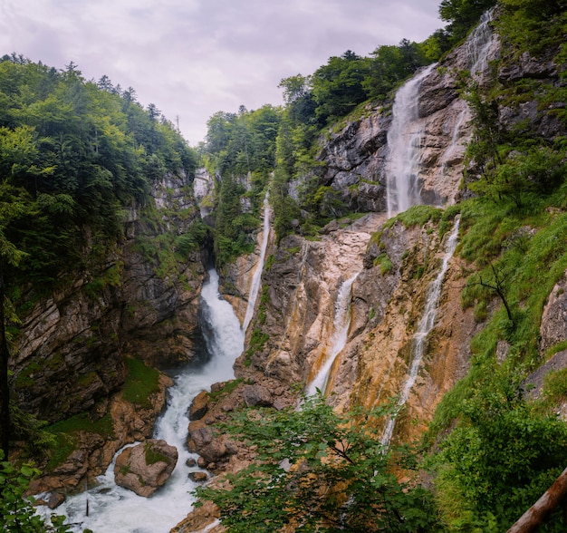 Malvnychyy Blick auf den Wasserfall