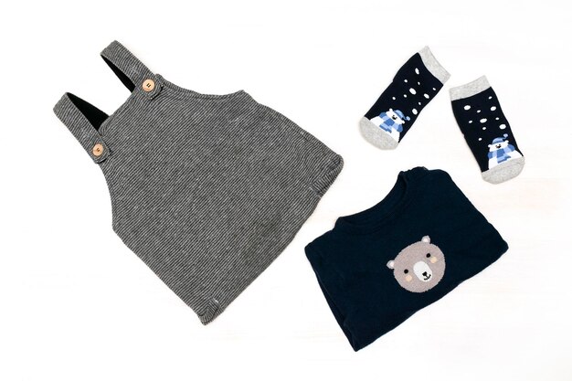Mameluco de punto sweaterjumpersocks hatConjunto de ropa y accesorios para bebés recién nacidos de moda