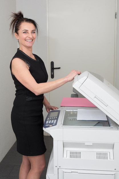 Foto manager und sekretärin im büro