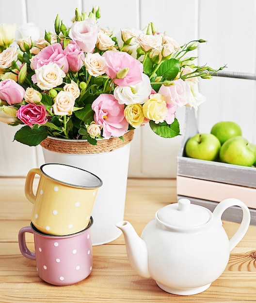 Mañana acogedora. Tarjeta de flores de felicitación del día de las madres.