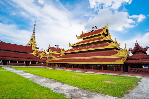 Mandalay Palace, ubicado en Mandalay, Myanmar,