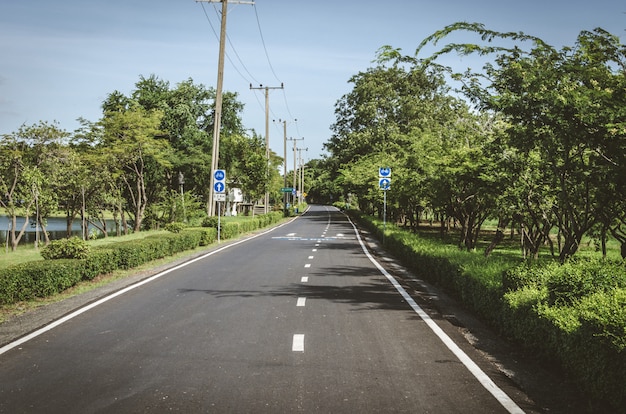 Maneira, bicicleta, parque público