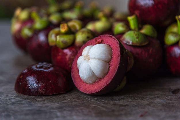 Mangostão, uma rainha de frutas no mercado de frutas