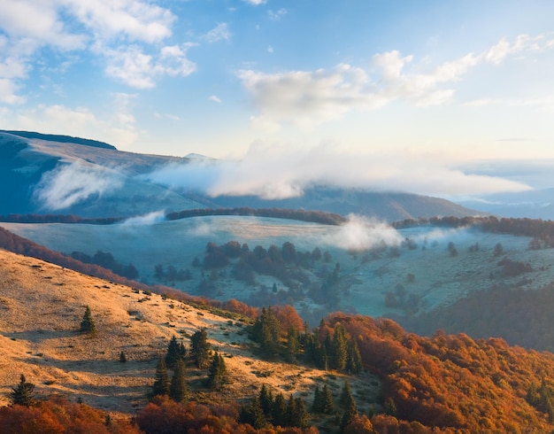 manhã outono paisagem montanhosa