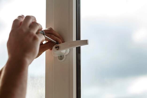 Manija de ventana Instalación con destornillador Hacer una casa acogedora y cálida Manija de ventana de seguridad Lo