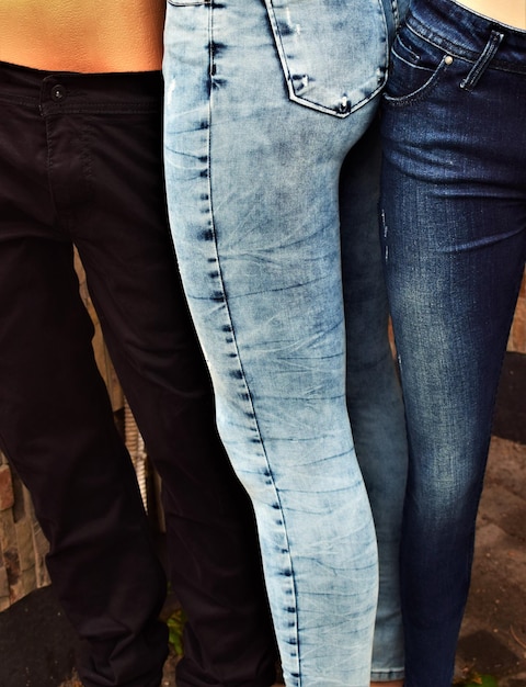 Foto maniquines en una tienda de ropa