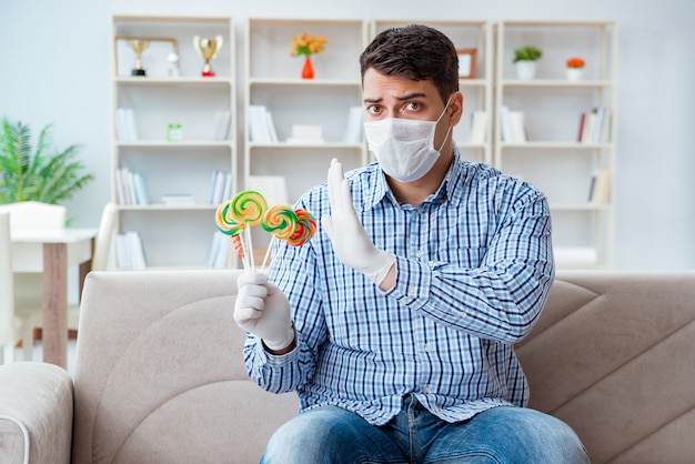 Mann, der unter Allergie - medizinisches Konzept leidet