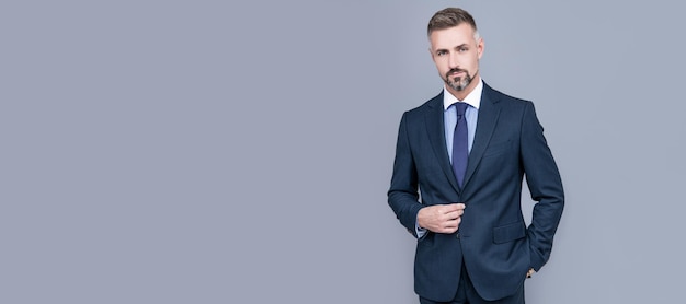 Mann Gesicht Portrait Banner mit Kopierraum Sein Aussehen ist großartig Unternehmer oder Manager männliche formelle Mode professioneller unrasierter CEO