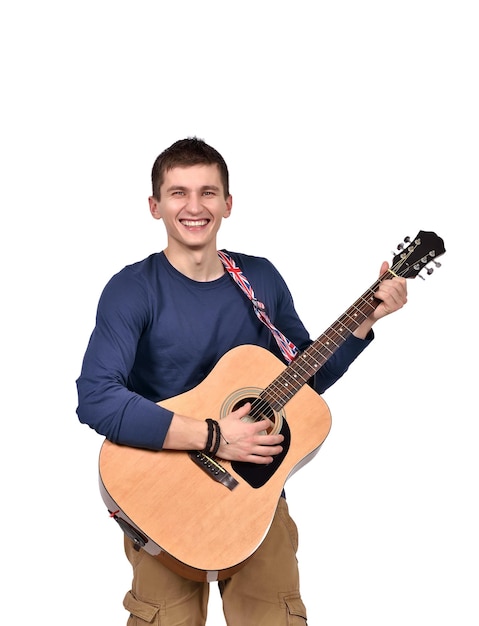 Mann mit akustischer Gitarre