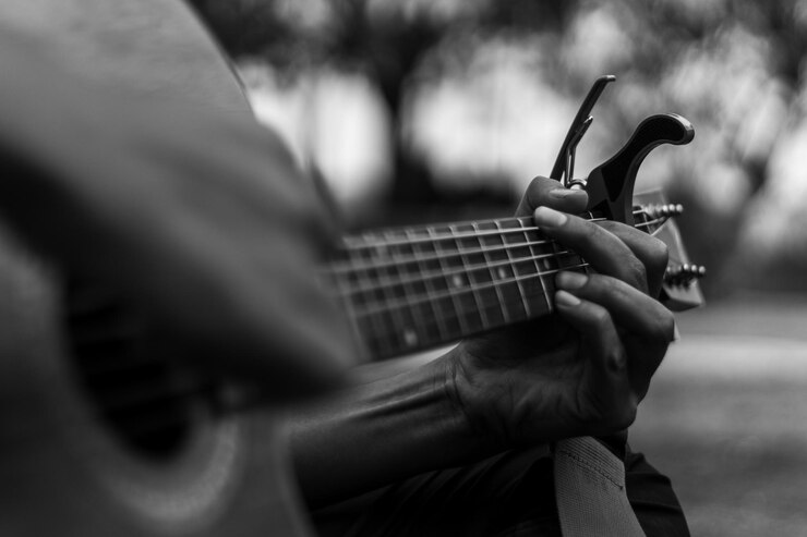 Foto mann spielt gitarre