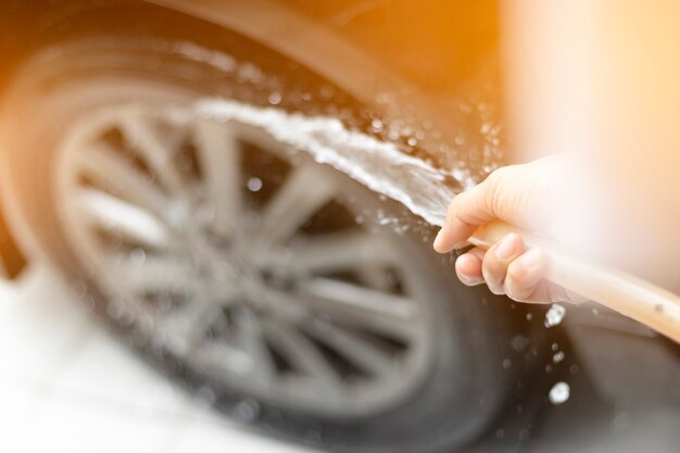 Mano humana, actuación, limpieza, coche