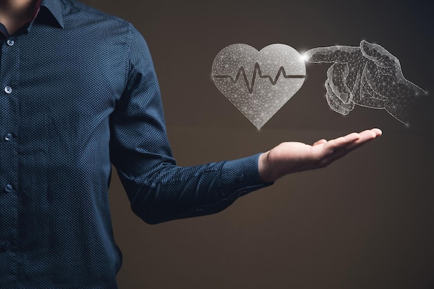 Mano ilustrada presiona el corazón desde la web Concepto de atención médica Hombre sosteniendo en su mano