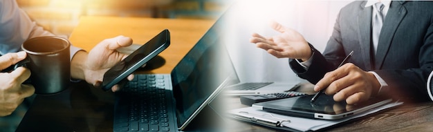 Mano de mujer de negocios trabajando con tableta de computadora portátil y teléfono inteligente en la oficina moderna con diagrama de icono virtual en la oficina moderna a la luz de la mañana