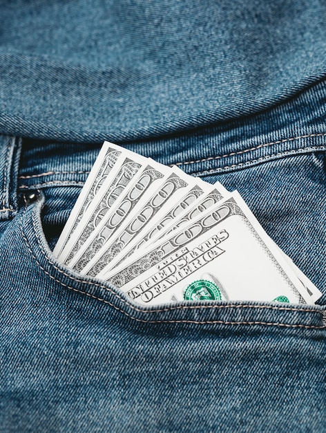 La mano que metes en tu bolsillo de $ 100 jeans.