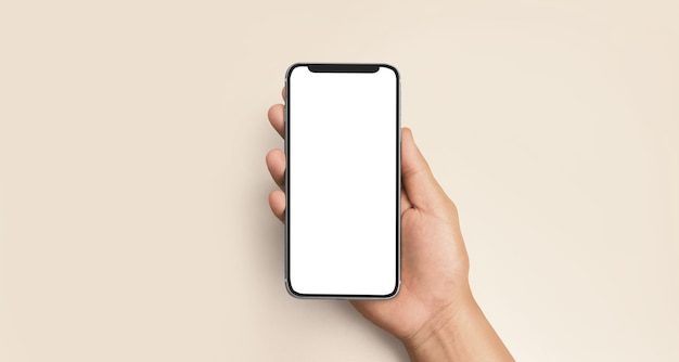 Mano que sostiene el dispositivo de teléfono inteligente y la pantalla táctil