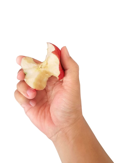mano sosteniendo una manzana roja aislada sobre un fondo blanco