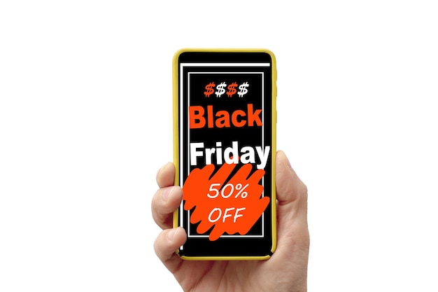 La mano sosteniendo un teléfono inteligente que en la pantalla anuncia un descuento de 50 para el viernes negro
