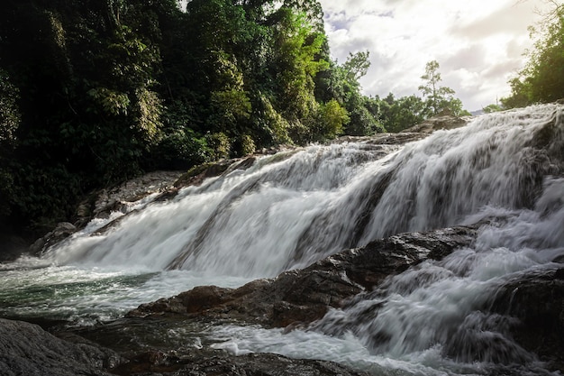 Manorah-Wasserfall-Nationalpark in Phatthalung Thailand