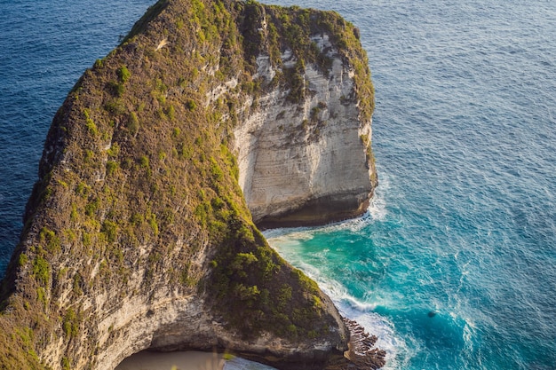 Manta Bay o Kelingking Beach en la isla de Nusa Penida Bali Indonesia