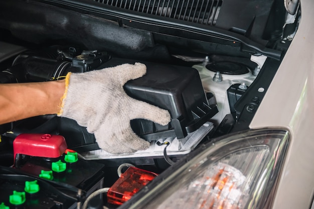 Manutenção de reparos mecânicos de automóveis filtro de ar e inspeção do carro