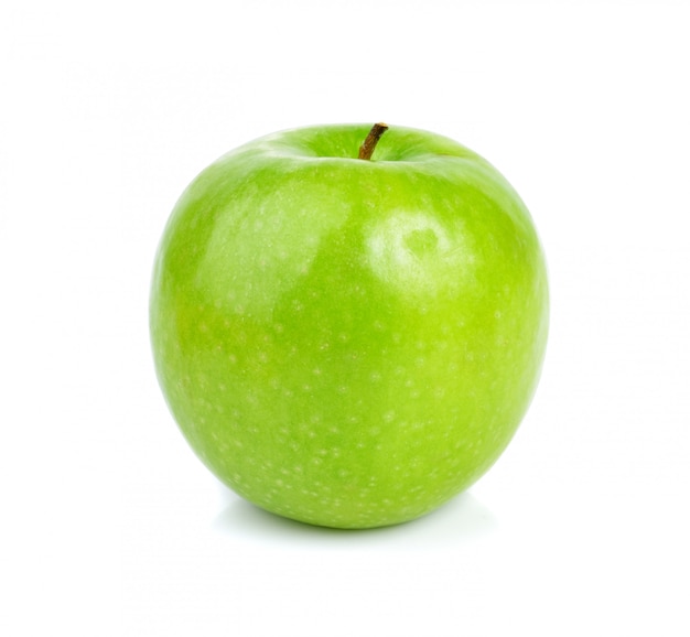 Manzana verde aislado en blanco