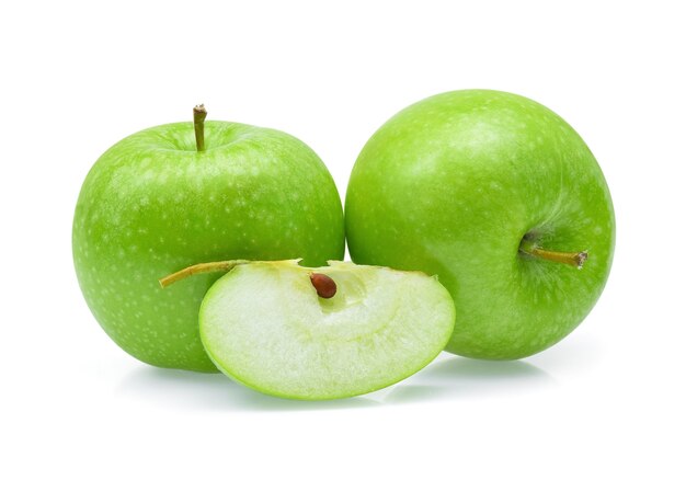 Manzana verde aislado