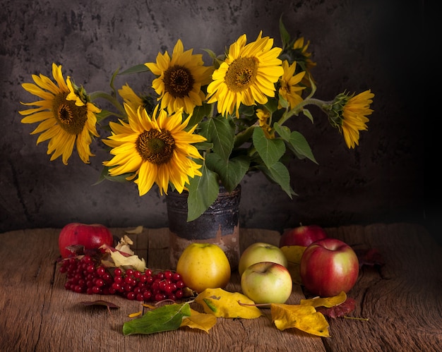 Manzanas en la canasta