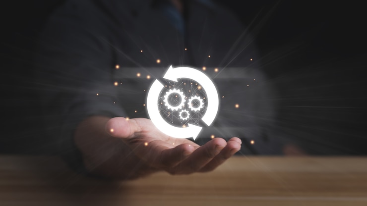 Foto mão de empresário com o aplicativo de atualização de software e conceito de tecnologia de atualização de hardware.