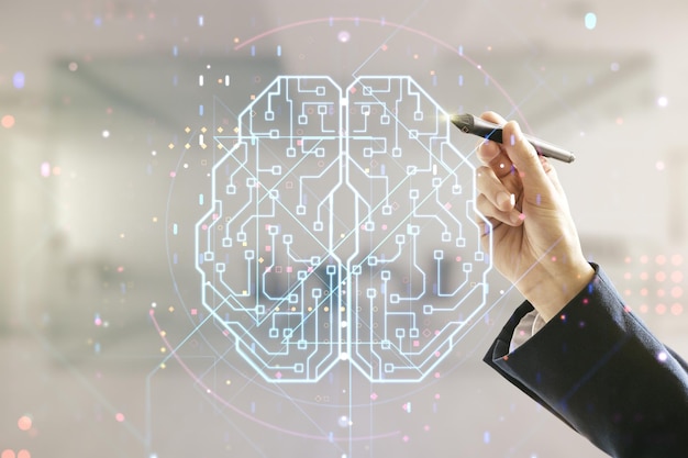 Mão de homem com caneta trabalhando com holograma de inteligência artificial criativo virtual com esboço de cérebro humano no fundo desfocado do escritório Dupla exposição