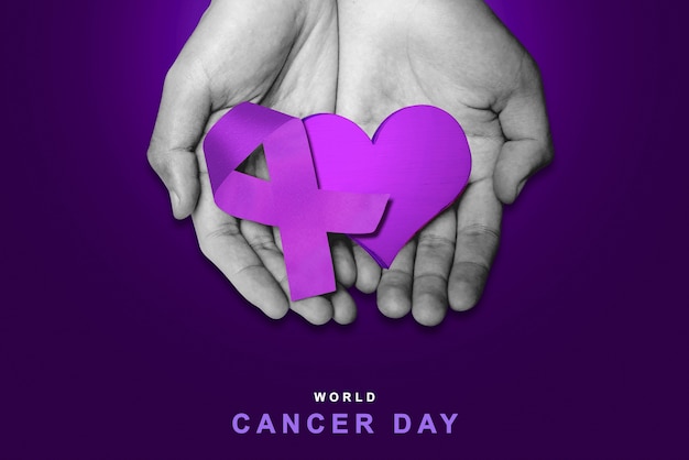 Foto mão humana mostrando uma fita roxa e um coração em um fundo colorido. conceito do dia mundial do câncer