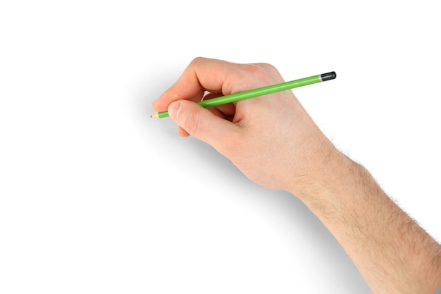 Mão masculina com lápis isolado no branco
