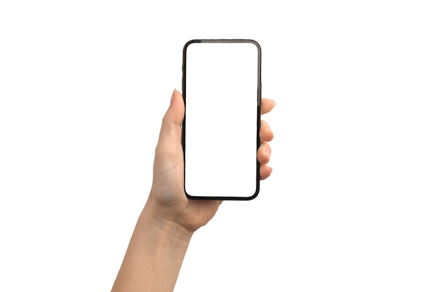 Mão segurando o celular com tela branca em branco, foto maquete